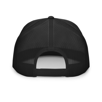 WHITE LOGO TRUCKER HAT