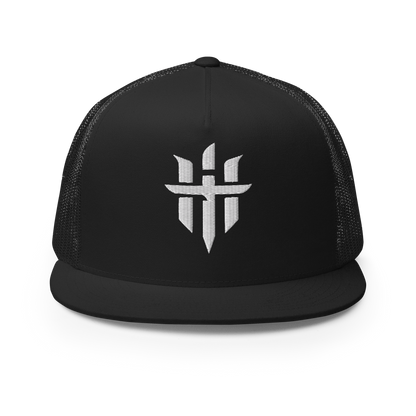 WHITE LOGO TRUCKER HAT